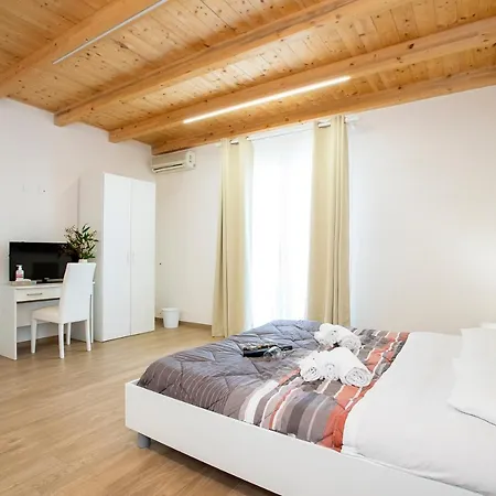 Romeo&giuliet بيت ضيافة مارسالا